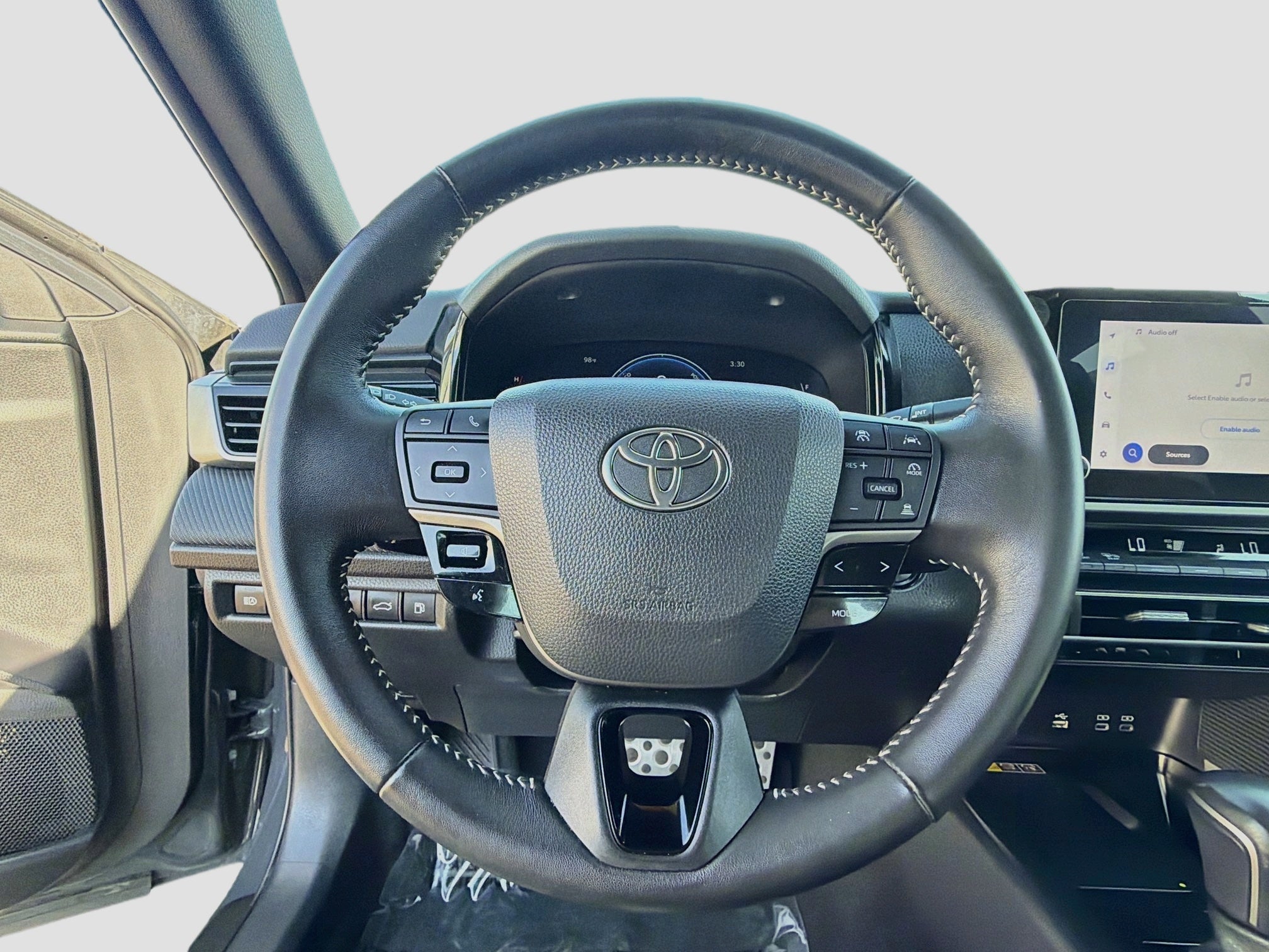 2025 Toyota Camry Hybrid SE
