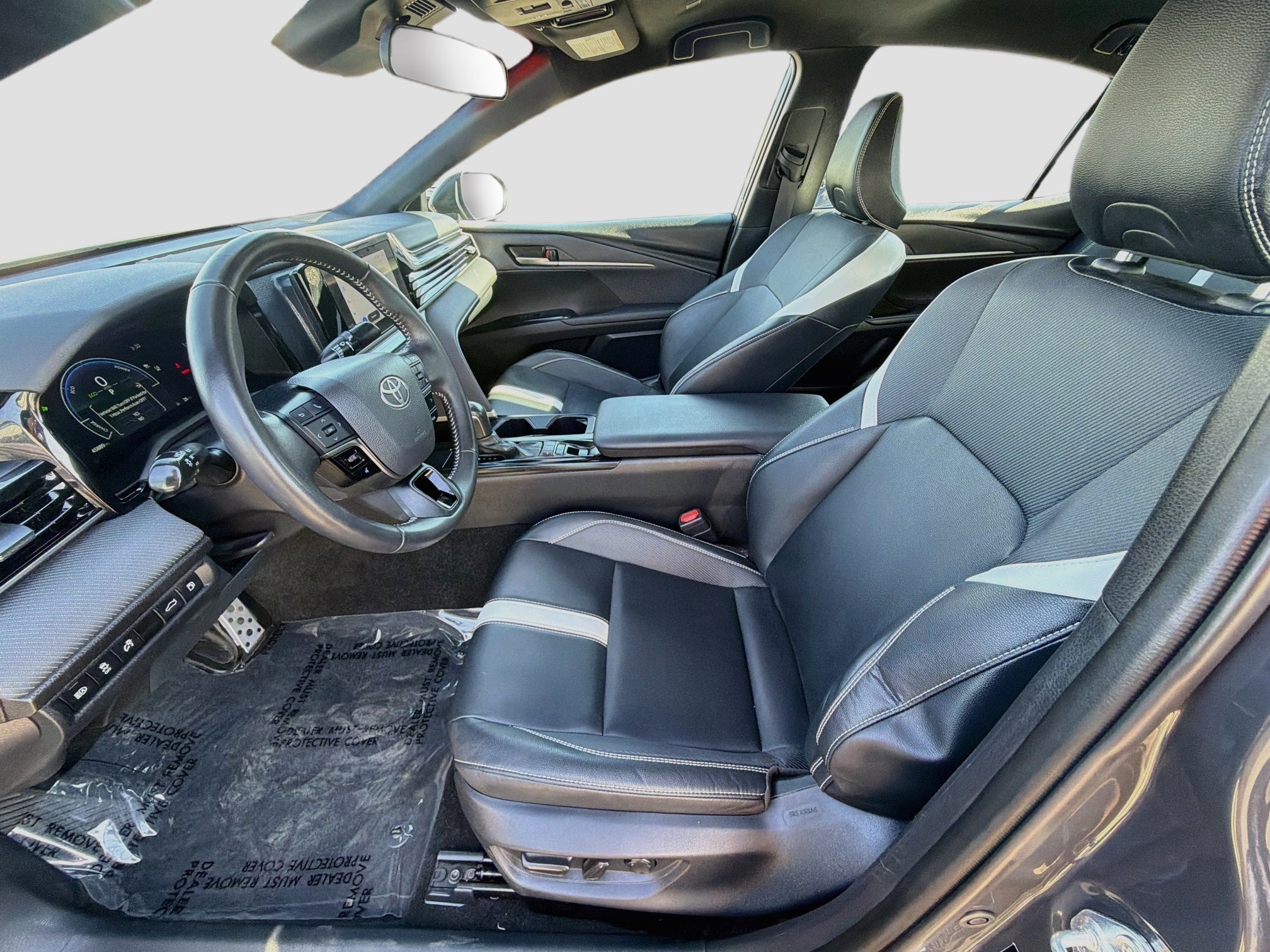 2025 Toyota Camry Hybrid SE