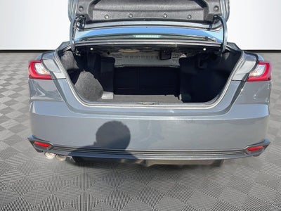 2025 Toyota Camry Hybrid SE