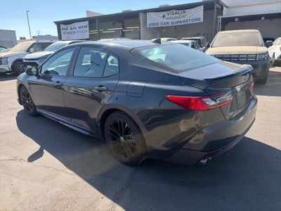 2025 Toyota Camry Hybrid SE