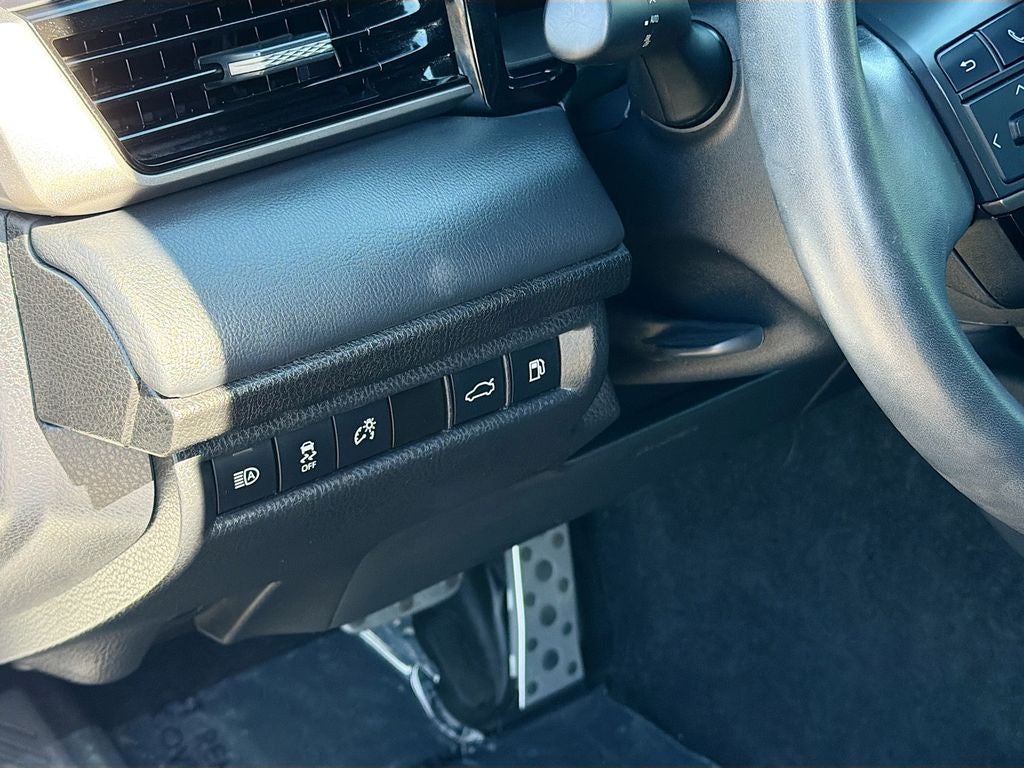 2025 Toyota Camry Hybrid XSE