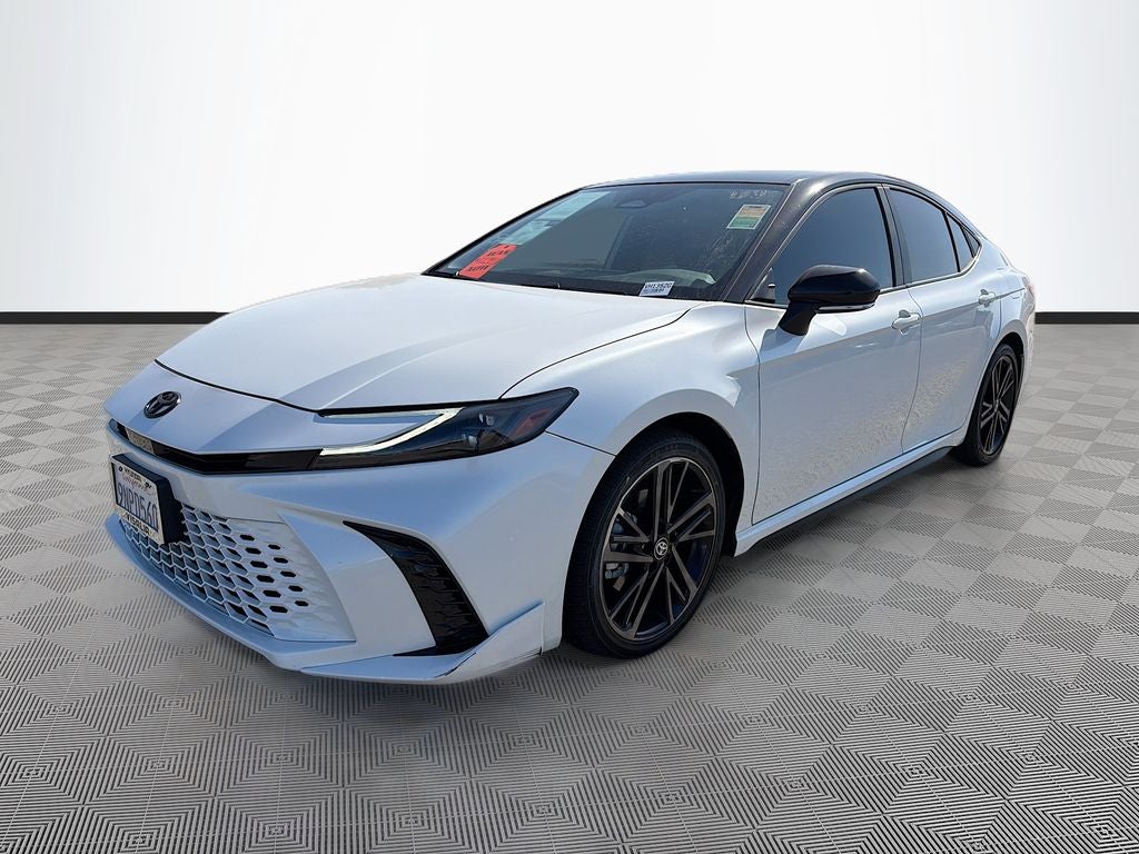 2025 Toyota Camry Hybrid XSE