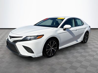 2020 Toyota Camry SE