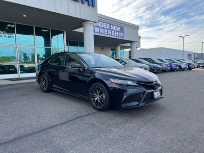 2023 Toyota Camry SE