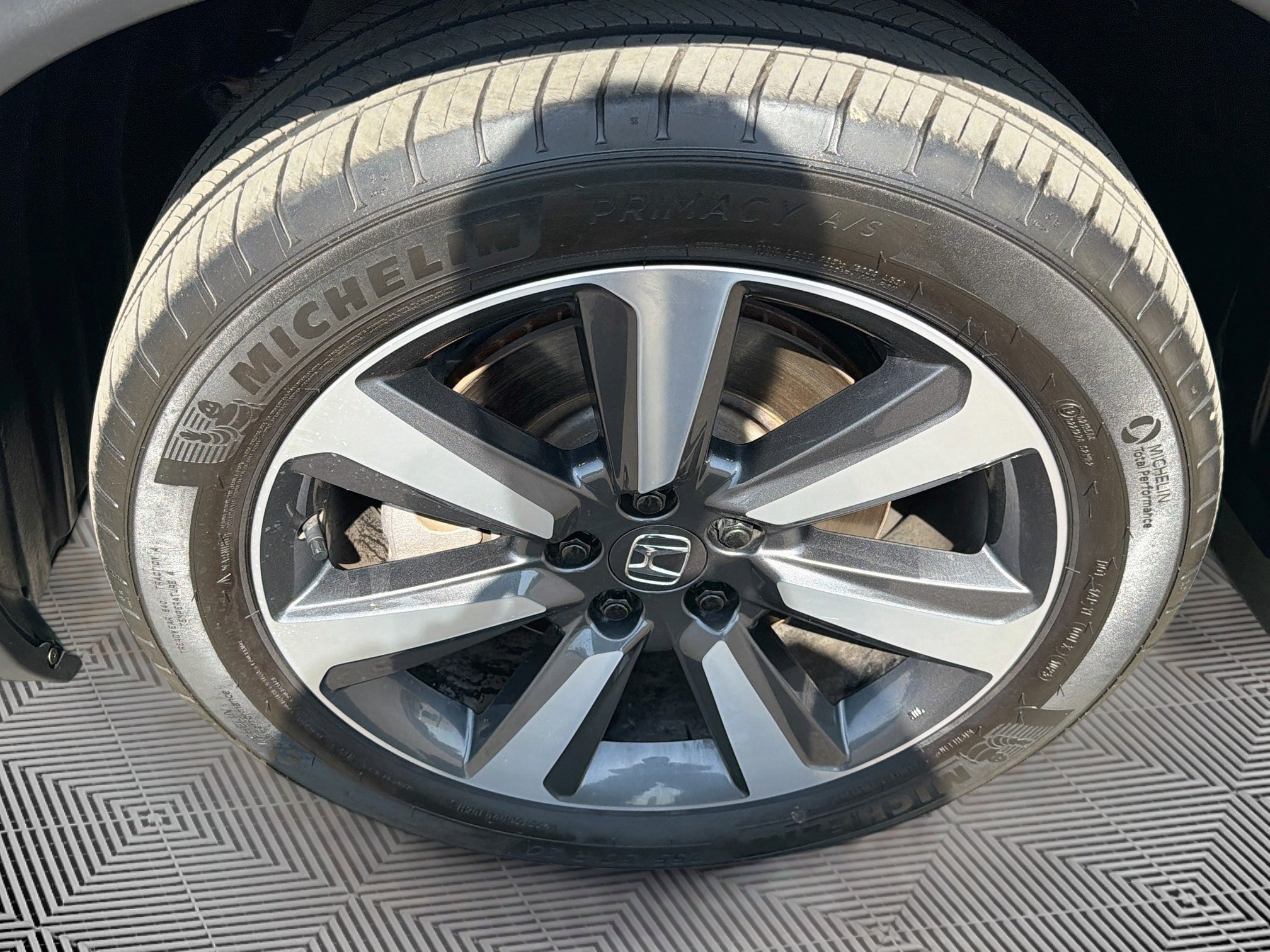 2023 Honda Pilot Touring