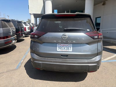 2025 Nissan Rogue SV