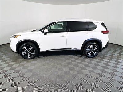 2022 Nissan Rogue SL