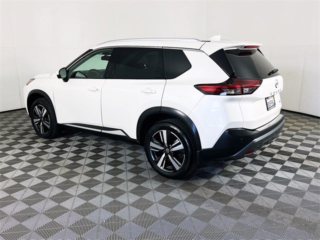 2022 Nissan Rogue SL