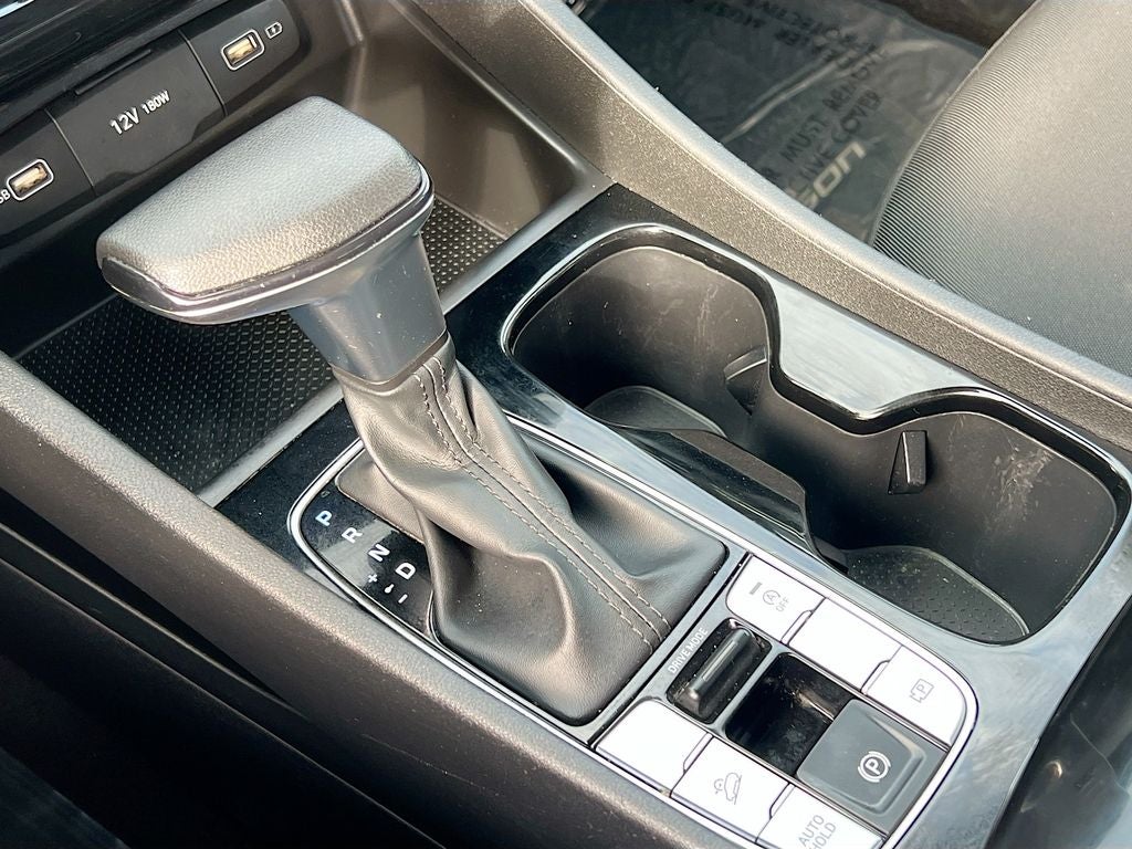 2022 Hyundai TUCSON SE