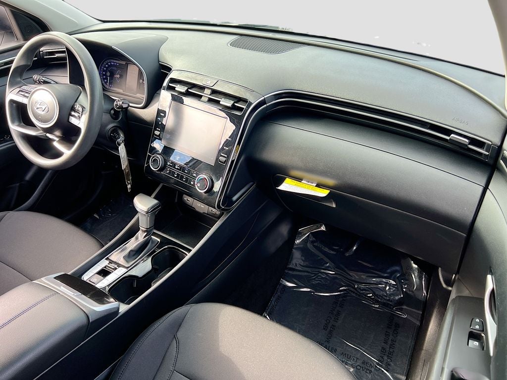 2022 Hyundai TUCSON SE