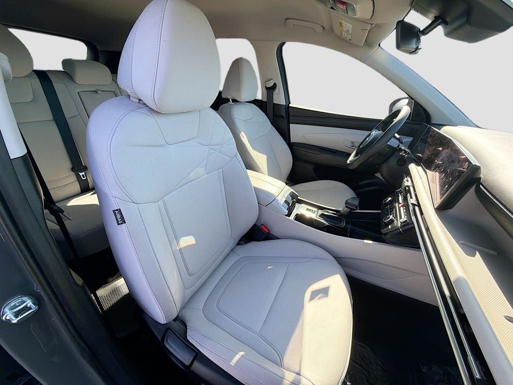 2025 Hyundai TUCSON SE