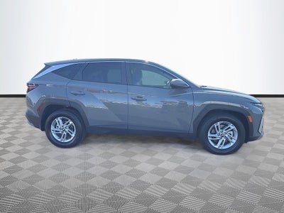 2025 Hyundai TUCSON SE