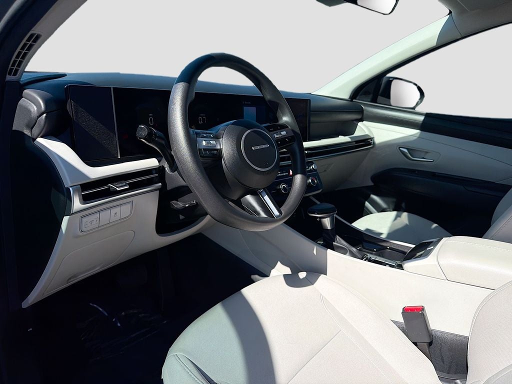 2025 Hyundai TUCSON SE