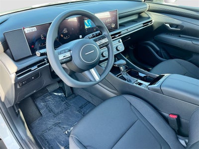 2026 Hyundai TUCSON SE FWD