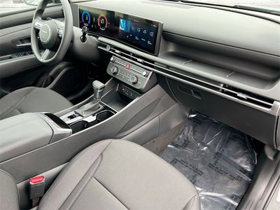 2026 Hyundai TUCSON SE FWD