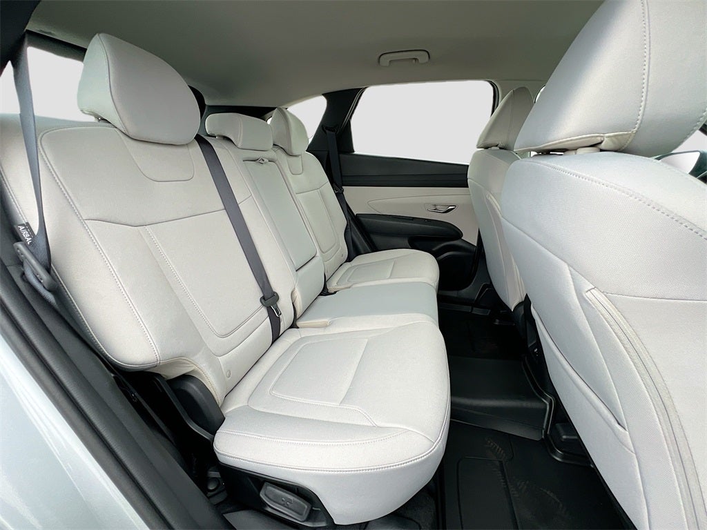 2025 Hyundai TUCSON SE FWD