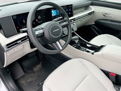 2025 Hyundai TUCSON SE FWD