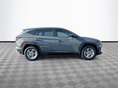 2026 Hyundai TUCSON SE FWD
