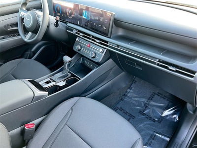 2026 Hyundai TUCSON SE FWD