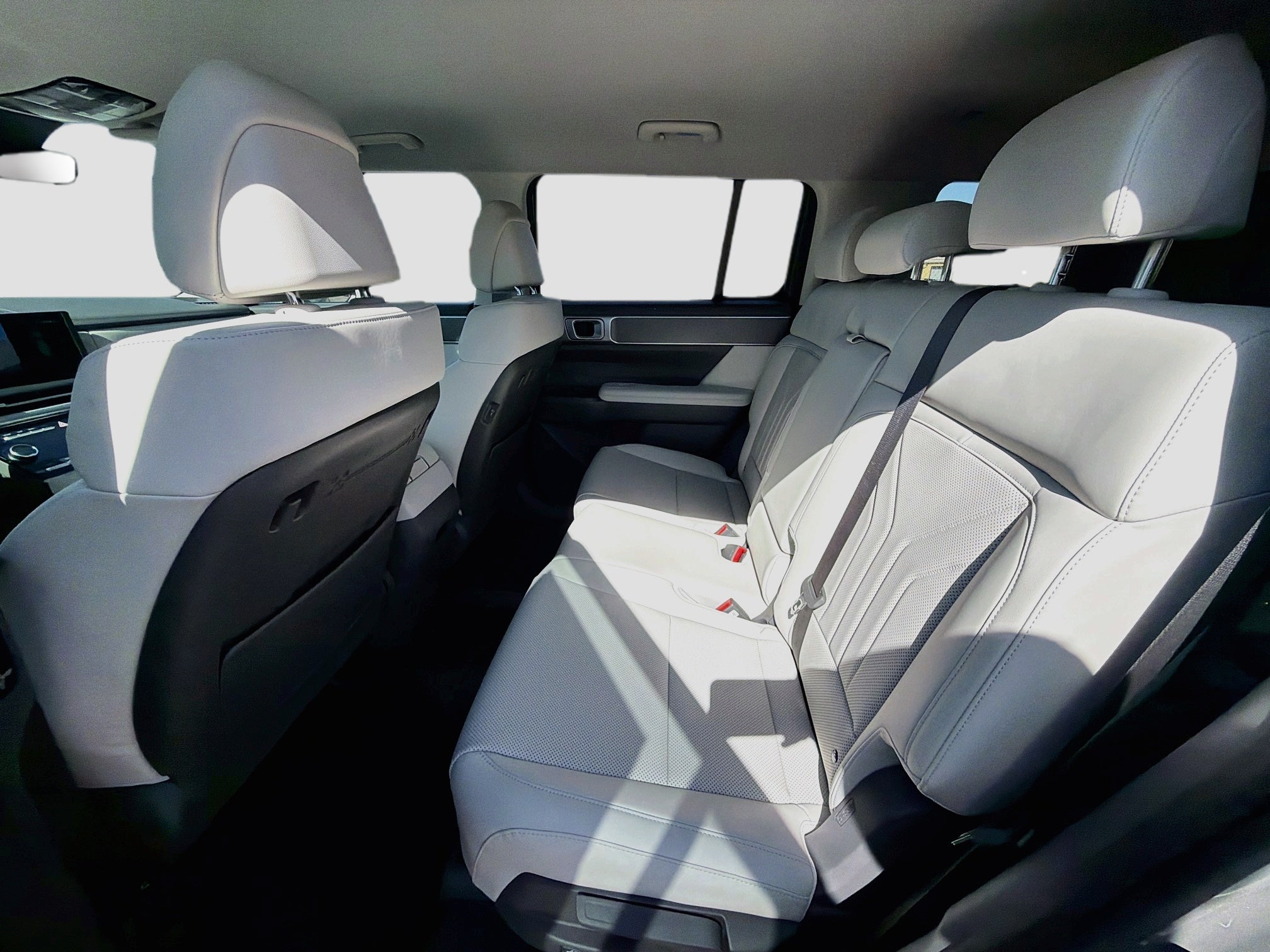 2027 Hyundai SANTA FE HYBRID SEL