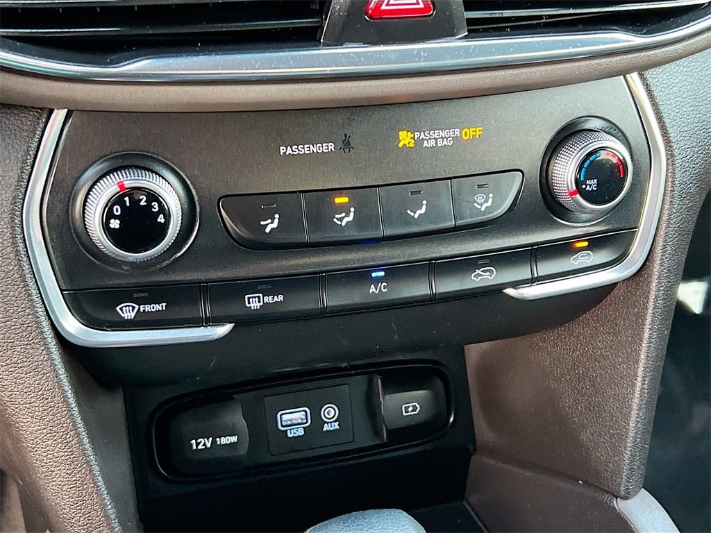 2019 Hyundai SANTA FE SE