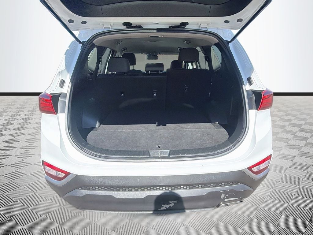 2019 Hyundai SANTA FE SE