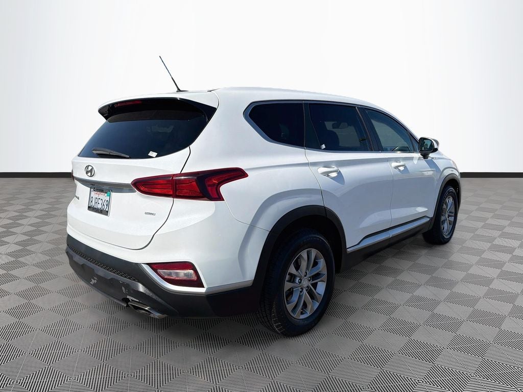 2019 Hyundai SANTA FE SE