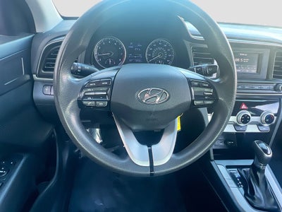 2019 Hyundai ELANTRA SE