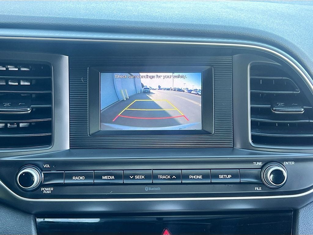 2019 Hyundai ELANTRA SE