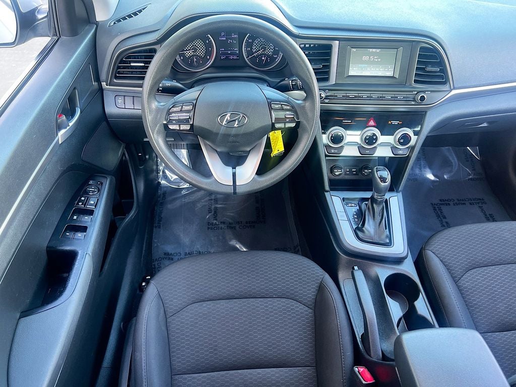 2019 Hyundai ELANTRA SE