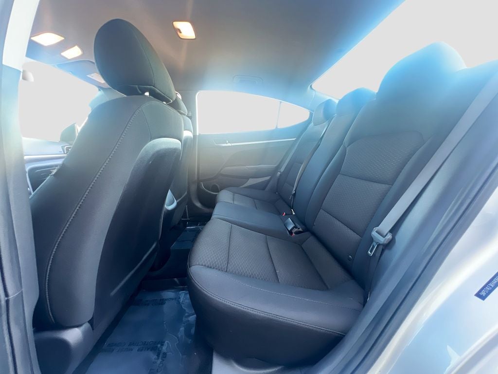 2019 Hyundai ELANTRA SE