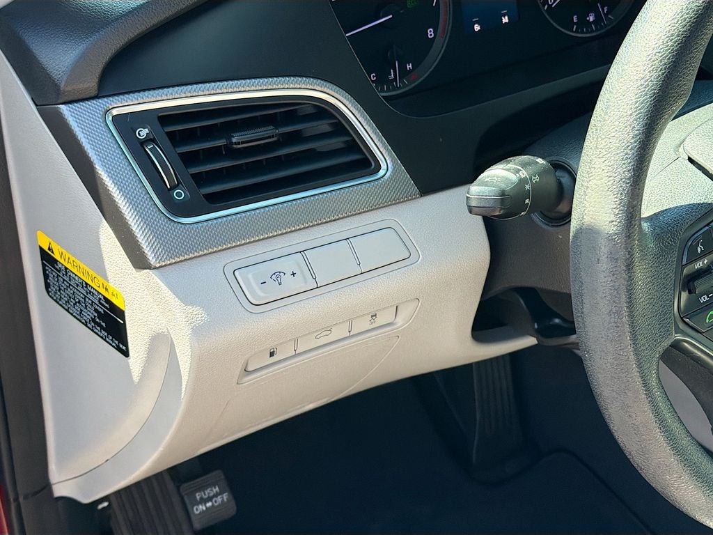 2015 Hyundai SONATA 2.4L SE