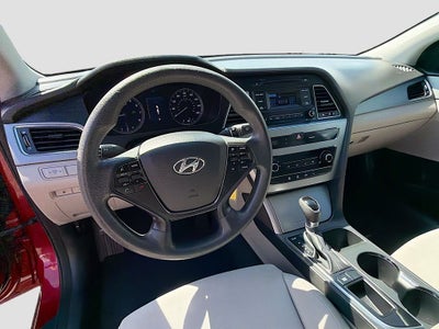2015 Hyundai SONATA 2.4L SE