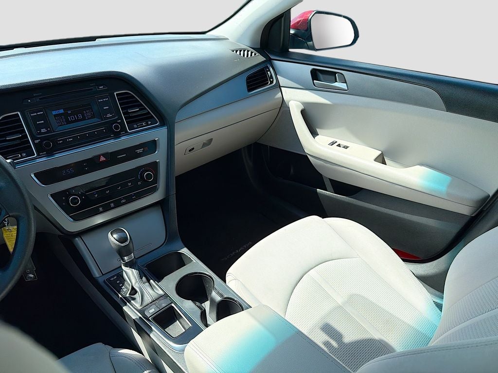 2015 Hyundai SONATA 2.4L SE