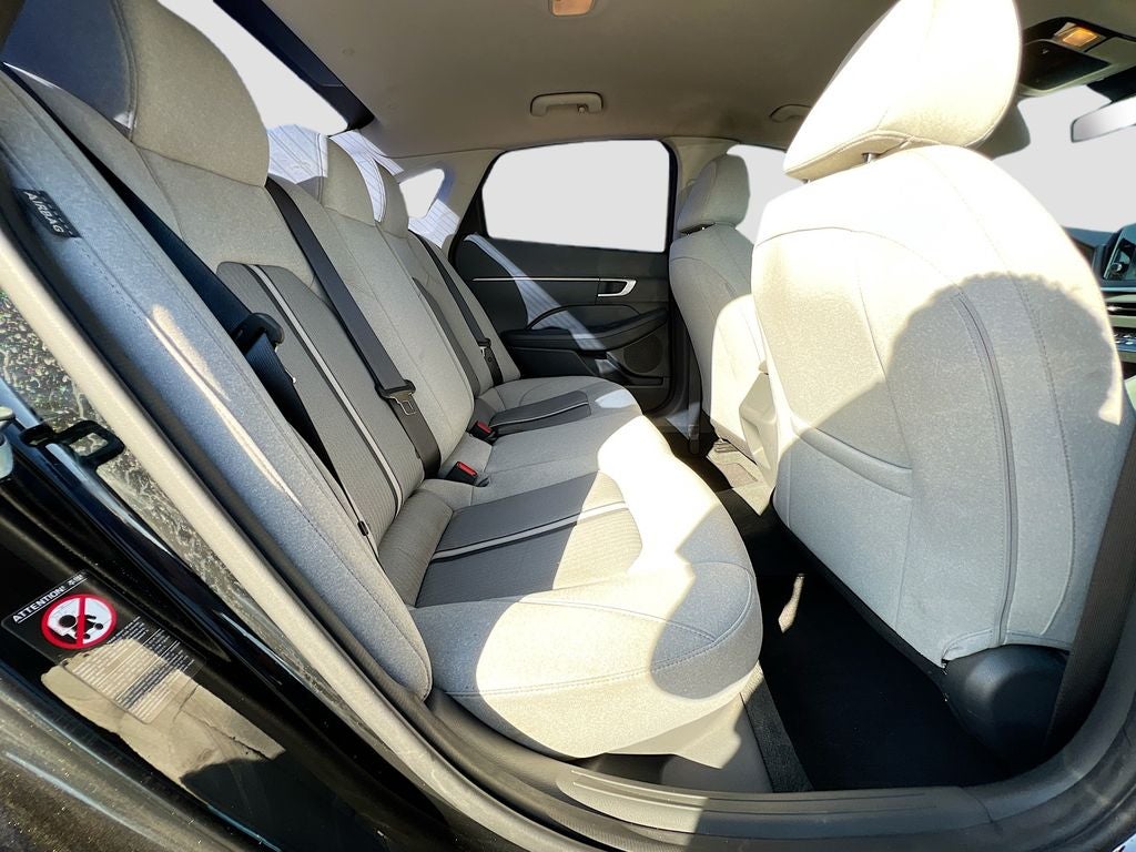 2022 Hyundai SONATA SE