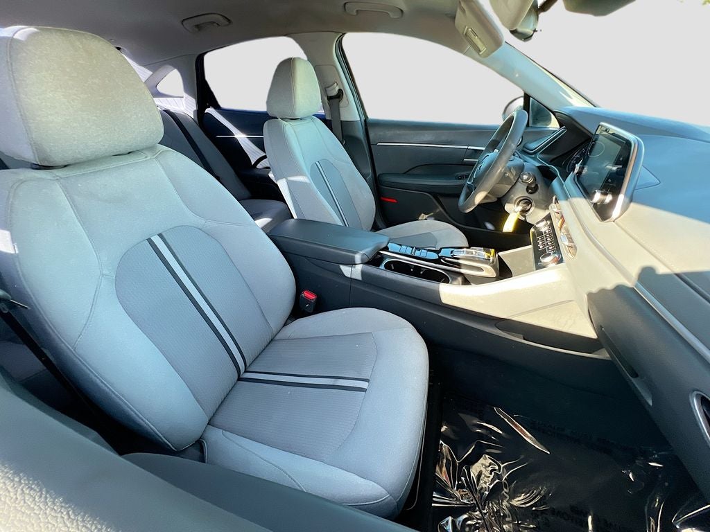 2022 Hyundai SONATA SE