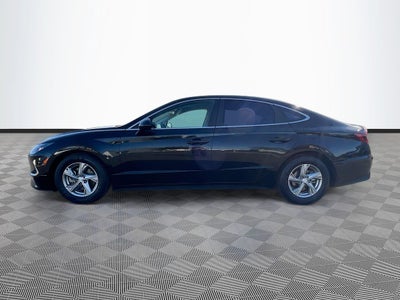 2022 Hyundai SONATA SE