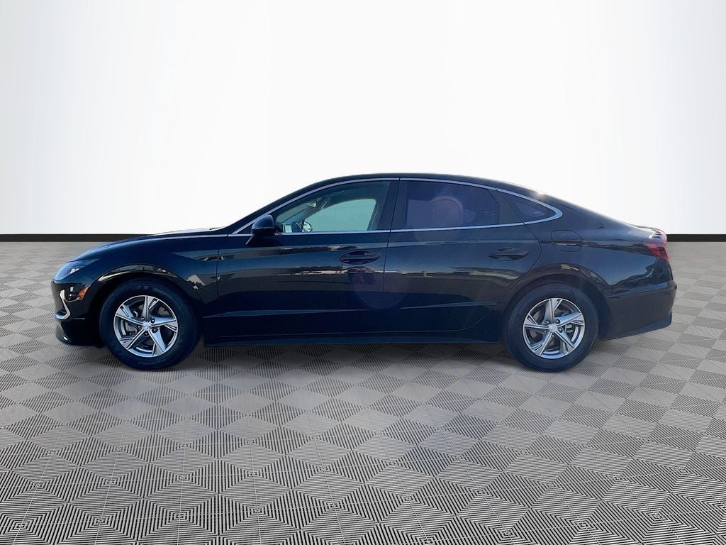 2022 Hyundai SONATA SE