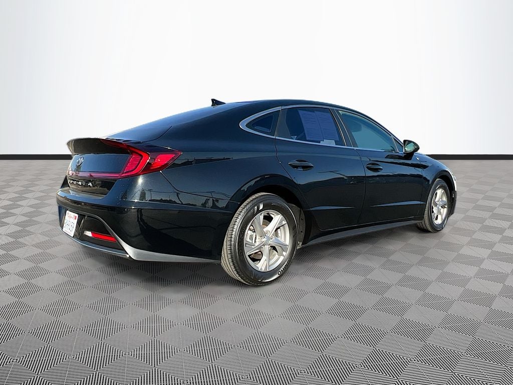 2022 Hyundai SONATA SE