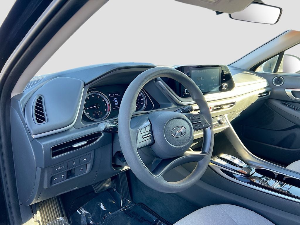 2022 Hyundai SONATA SE