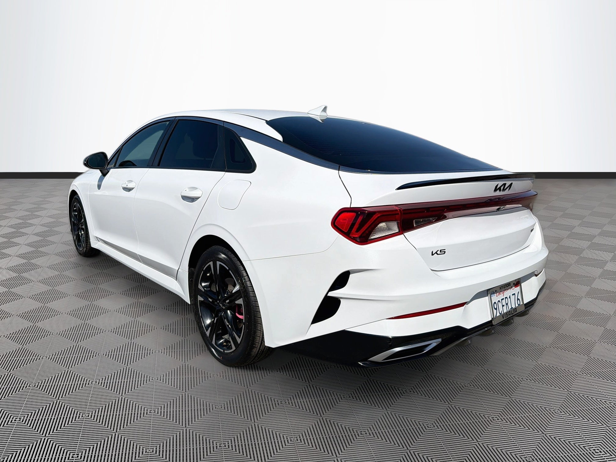 2023 Kia K5 GT-Line