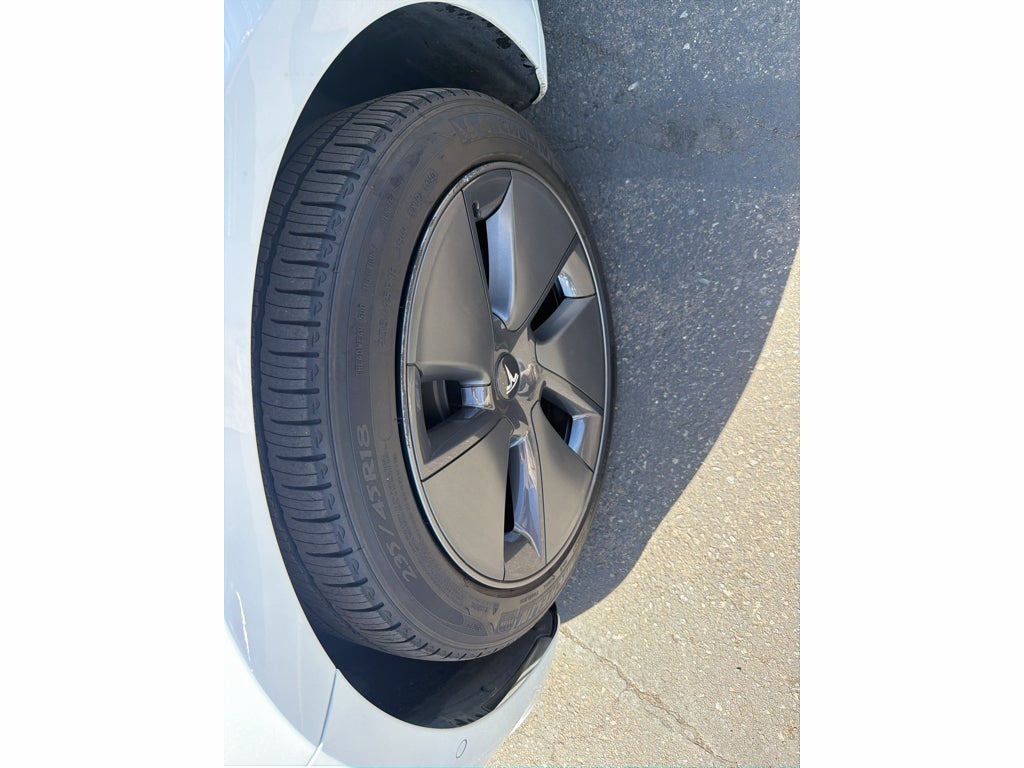 2022 Tesla Model 3 Base