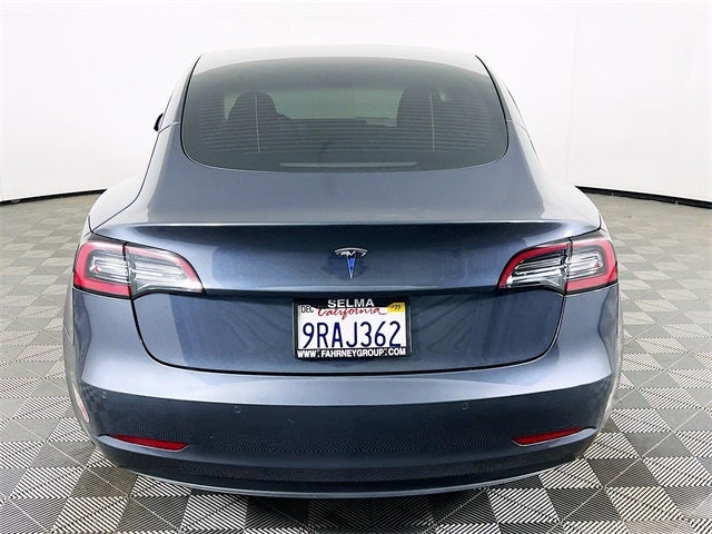 2022 Tesla Model 3 Base