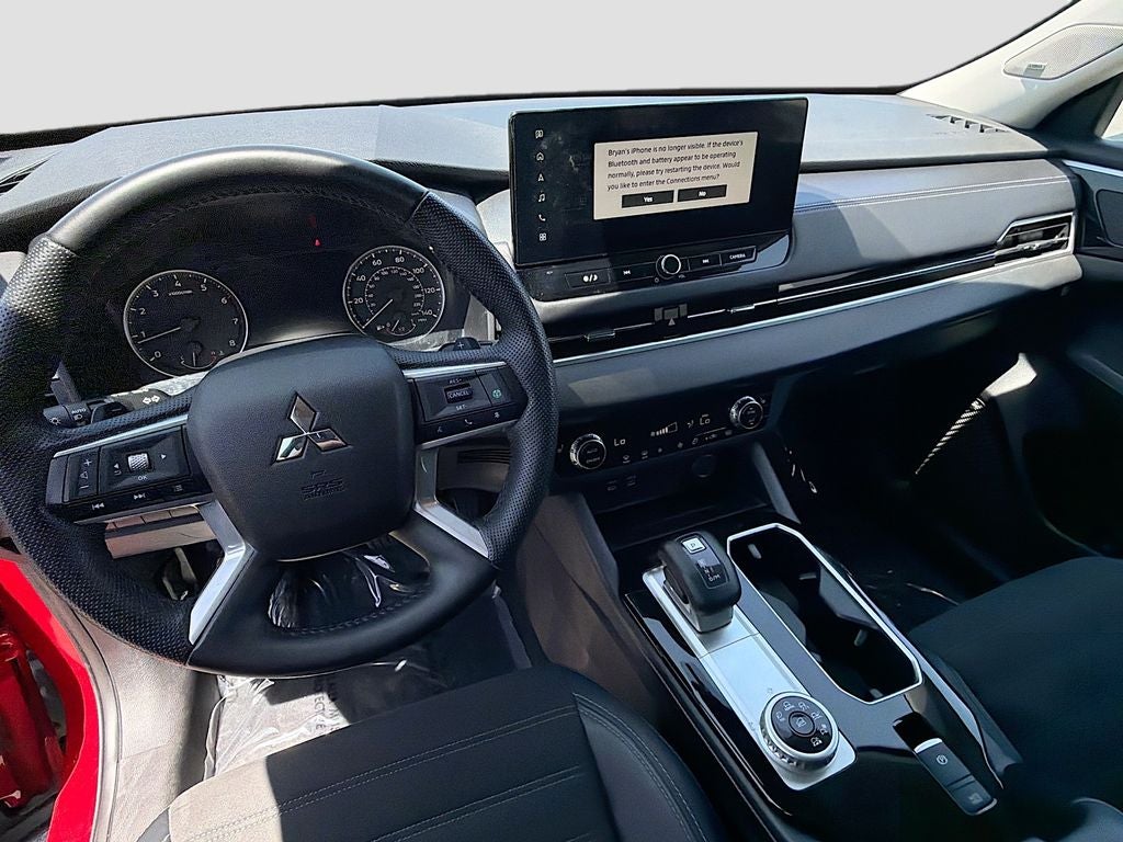 2025 Mitsubishi Outlander SE