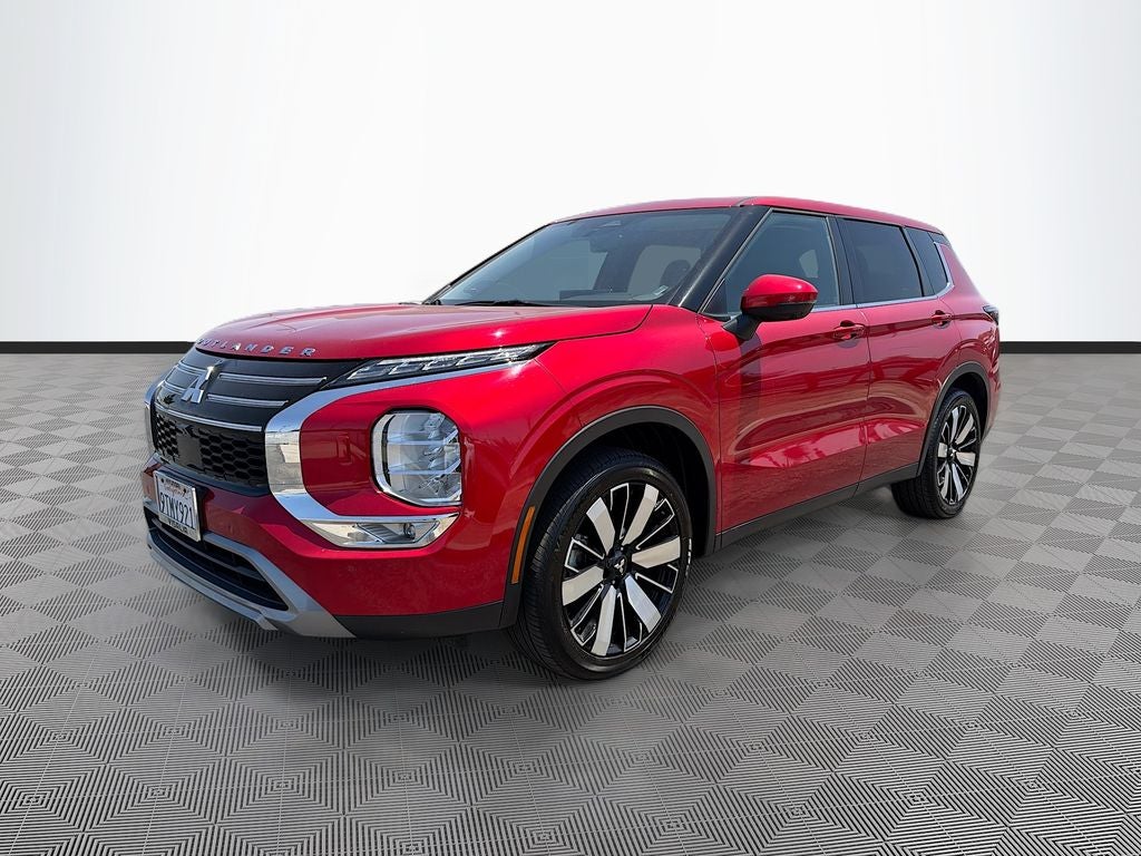 2025 Mitsubishi Outlander SE