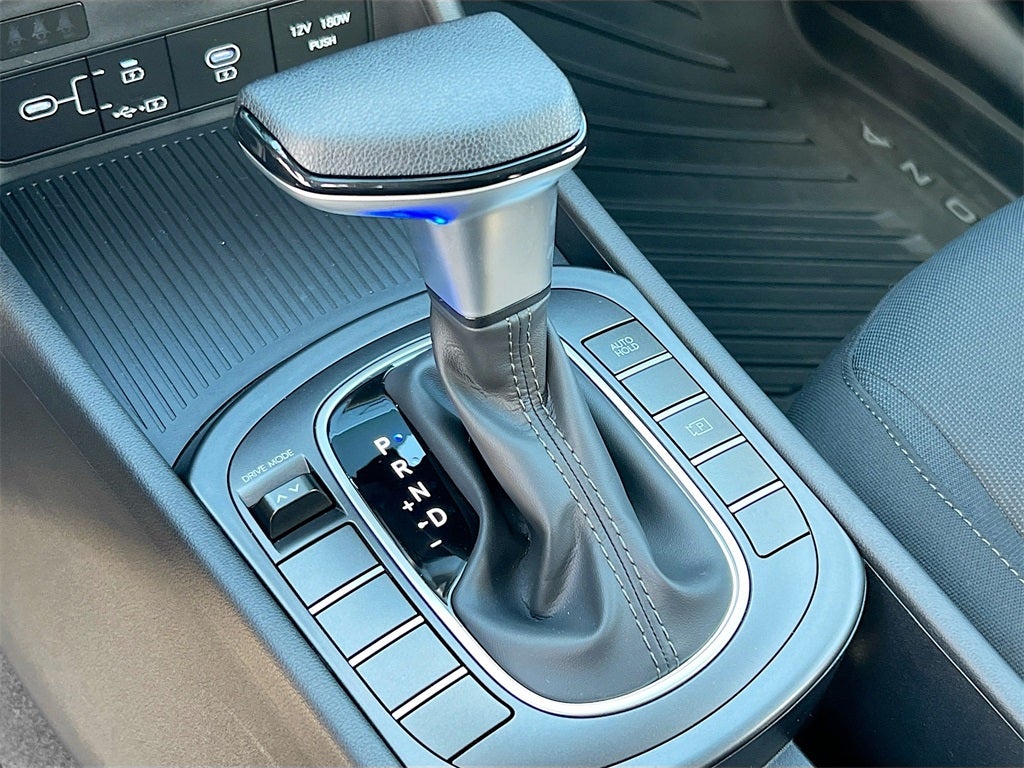 2026 Hyundai KONA SE FWD