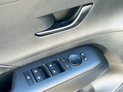 2026 Hyundai KONA SE FWD