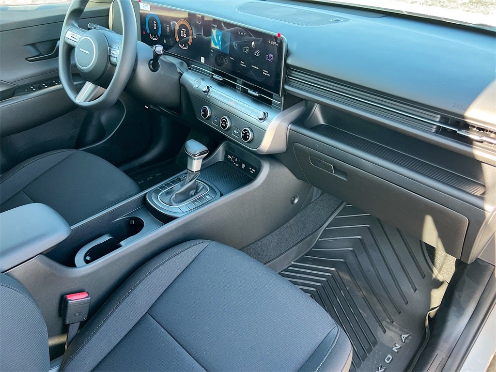 2026 Hyundai KONA SE FWD