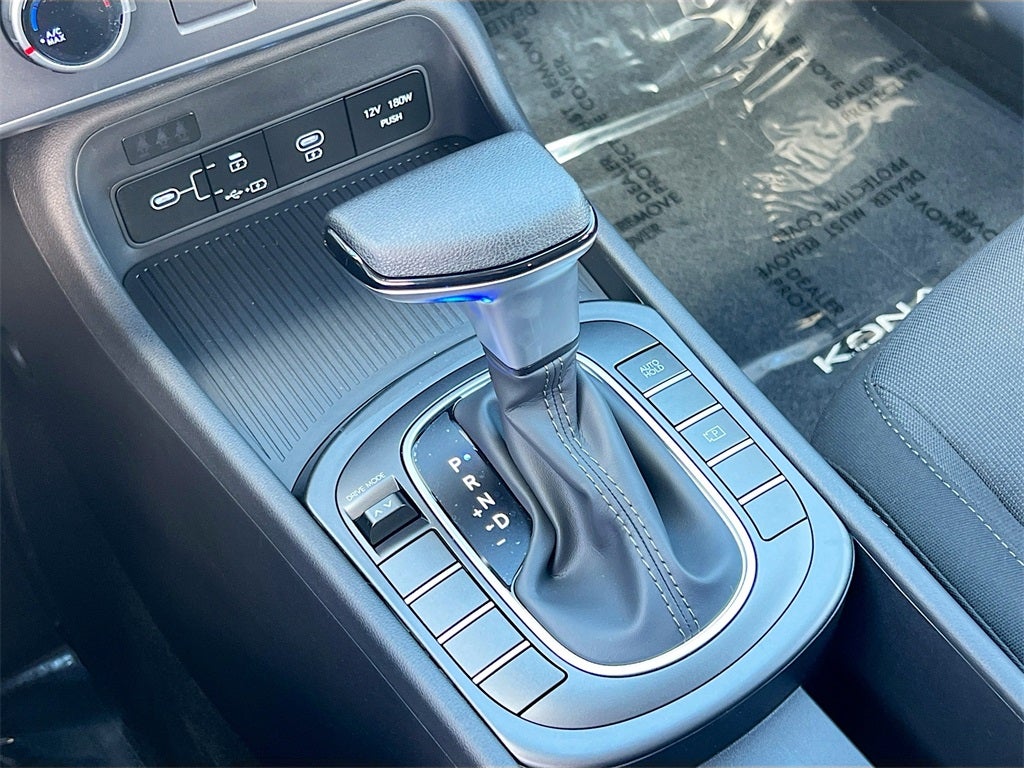 2026 Hyundai KONA SE FWD