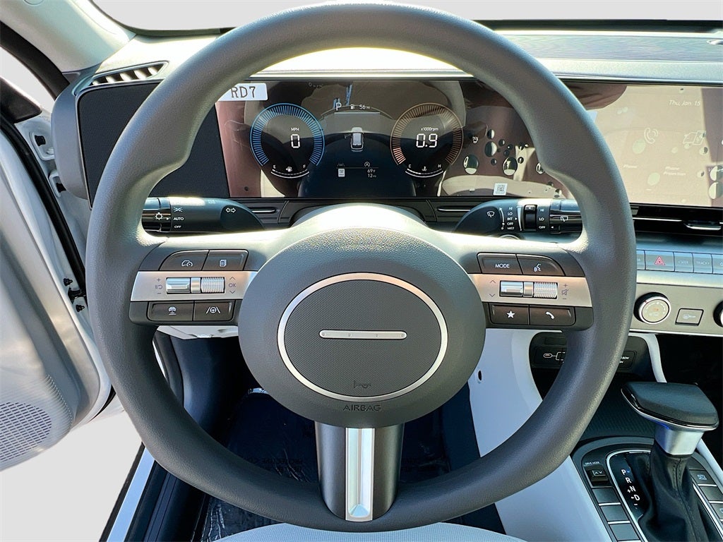 2026 Hyundai KONA SE FWD